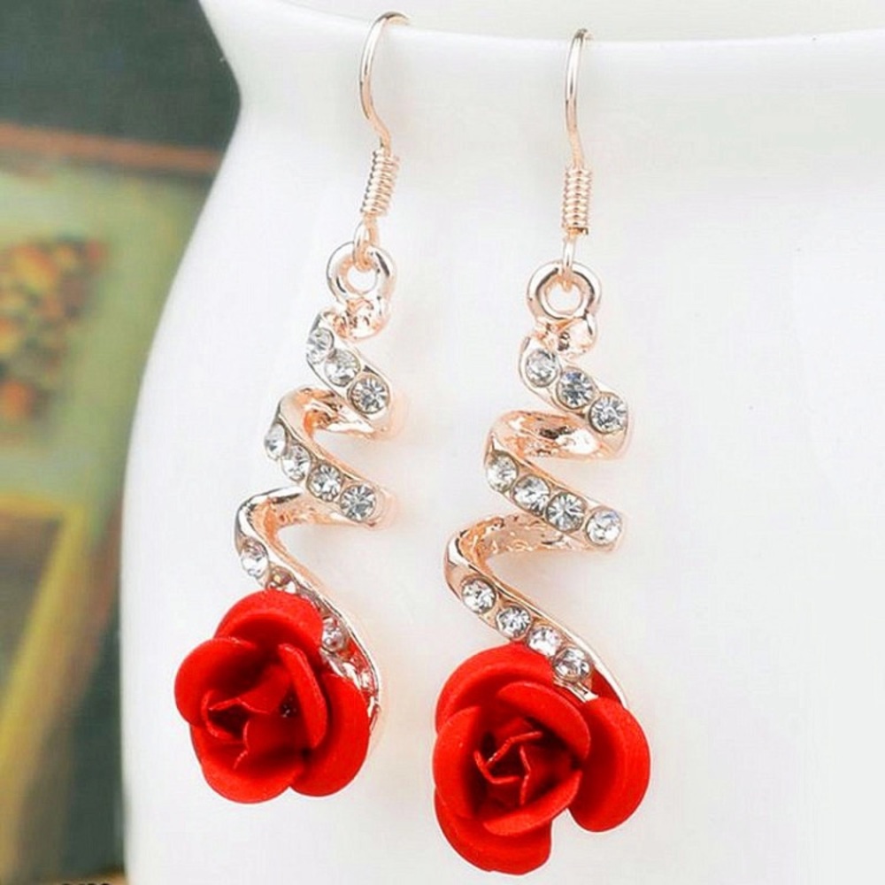 Brand new beautiful red rose Squigley earrings!!!